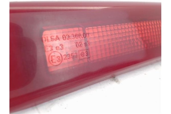 Recambio de luz central de freno para renault clio iii 1.5 dci referencia OEM IAM 8200245578  