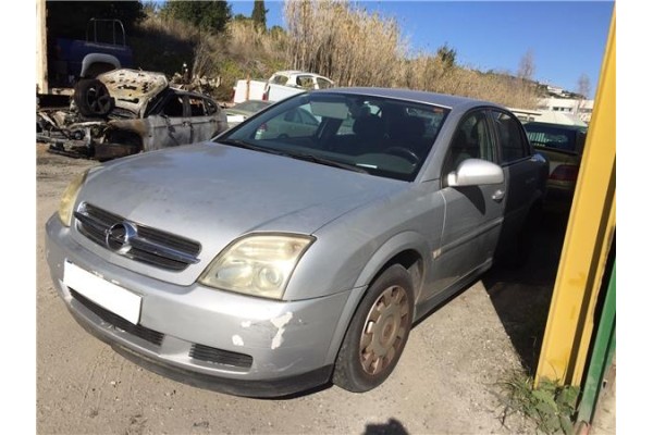 opel vectra c berlina del año 2004