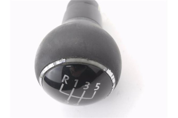 Recambio de pomo palanca cambio para volkswagen golf v (1k1) 1.9 tdi referencia OEM IAM 1J0711113CFEU  