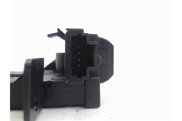 Recambio de cierre electromagnetico porton para renault clio iii 1.5 dci referencia OEM IAM 8200947699  