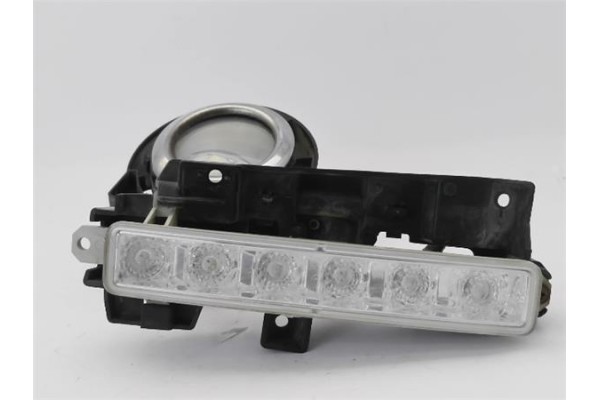 Recambio de faro antiniebla izquierdo para toyota aygo (kgb/wnb) 1.0 básico referencia OEM IAM 812200D042  