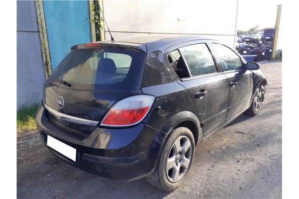 opel astra h berlina del año 2006