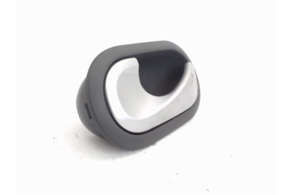 Recambio de manilla int. puerta trasero izquierda para renault clio iii 1.5 dci referencia OEM IAM 310579  