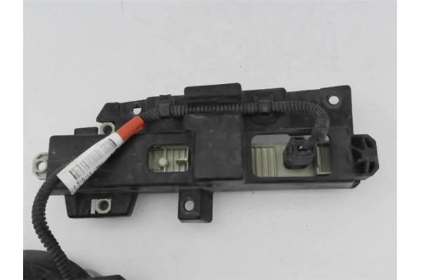 Recambio de faro antiniebla derecho para toyota aygo (kgb/wnb) 1.0 básico referencia OEM IAM 812100D042  