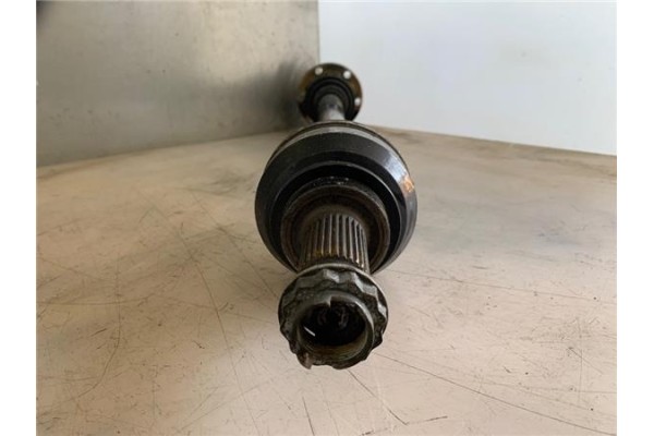 Recambio de palier trasero izquierdo para bmw serie 7 (e65/e66) 4.4 745i referencia OEM IAM 33207572683  