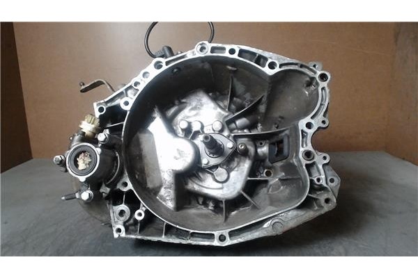 Recambio de caja cambios manual para citroen berlingo 1.9 d sx combi referencia OEM IAM 20DM48  