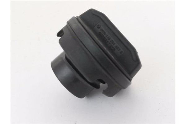 Recambio de tapon combustible para volkswagen golf v (1k1) 1.9 tdi referencia OEM IAM 1J0201550AC01C 1J0201553S 