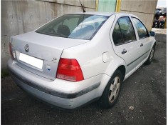 volkswagen bora berlina (1j2) del año 1999