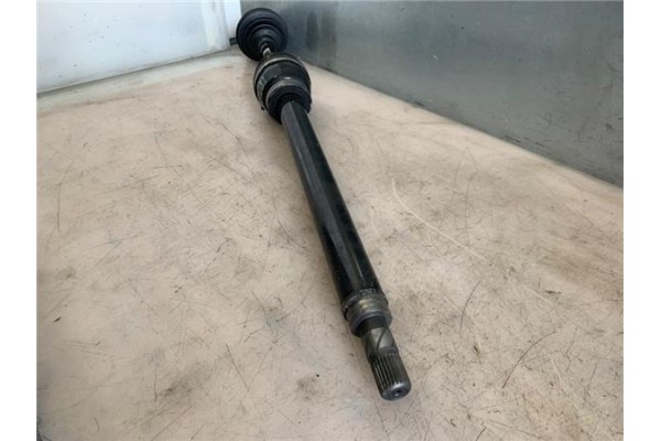 Recambio de palier delantero derecho para volvo v70 familiar 2.5 tdi referencia OEM IAM 8251759  