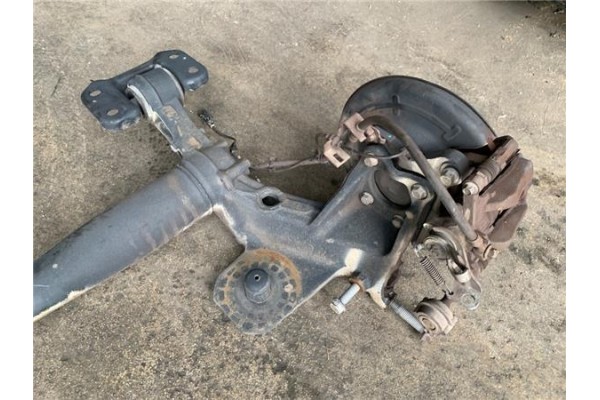 Recambio de puente trasero para opel astra k berlina 5p 1.6 dynamic referencia OEM IAM 39140603  