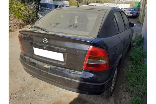 opel astra g berlina del año 2003