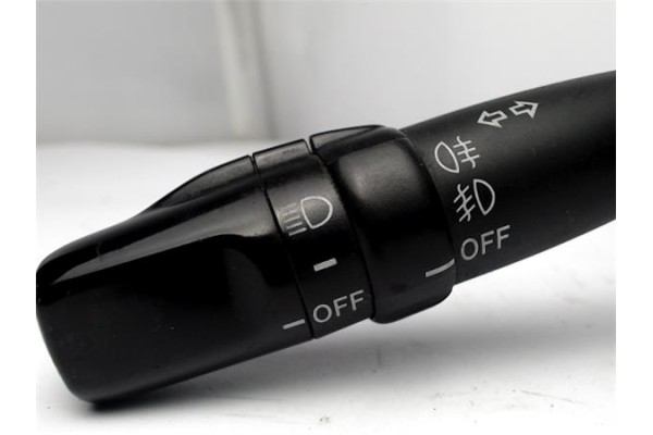 Recambio de mando intermitencia para toyota corolla verso (e12) 2.0 d4d referencia OEM IAM 8414005110  