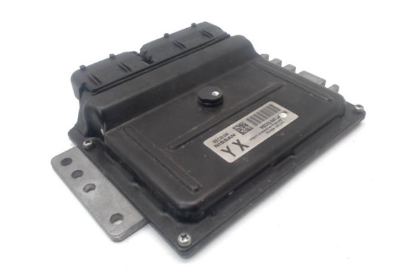 Recambio de centralita para nissan micra (k12e) 1.2 16v referencia OEM IAM 23710AY30D 23710AY301 