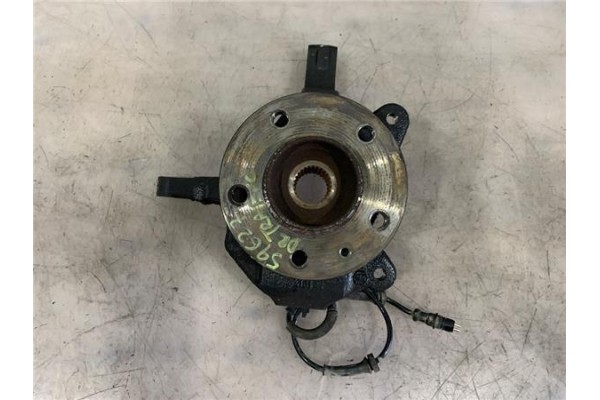 Recambio de mangueta delantero derecha para renault trafic ii furgón (fl) 2.5 dti referencia OEM IAM 8200630533  