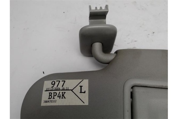 Recambio de parasol izquierdo para mazda 3 berlina (bk) 1.6 di turbo referencia OEM IAM BP4K69320C77 566470312 