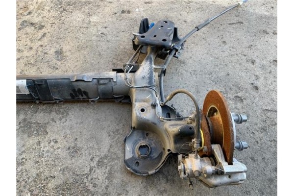 Recambio de puente trasero para peugeot 2008 1.2 access referencia OEM IAM 1607197380  