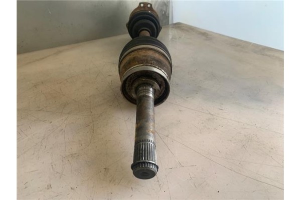 Recambio de palier delantero izquierdo para nissan pickup (d22) 2.5 d 4wd referencia OEM IAM 391002S660  