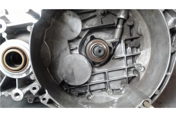 Recambio de caja cambios manual para alfa romeo 156 (116) 2.4 jtd referencia OEM IAM GM553538400822680  