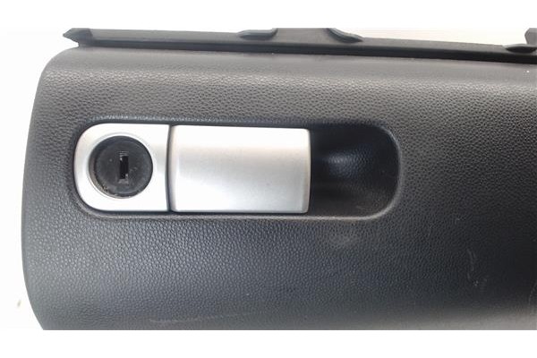Recambio de guantera salpicadero para mazda 3 sedán (bk) 1.6 di turbo referencia OEM IAM BP4K64161  