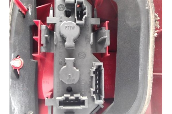 Recambio de piloto trasero izquierdo para volkswagen polo iii berlina (6n2) 1.9 trendline referencia OEM IAM 6N0945257B  