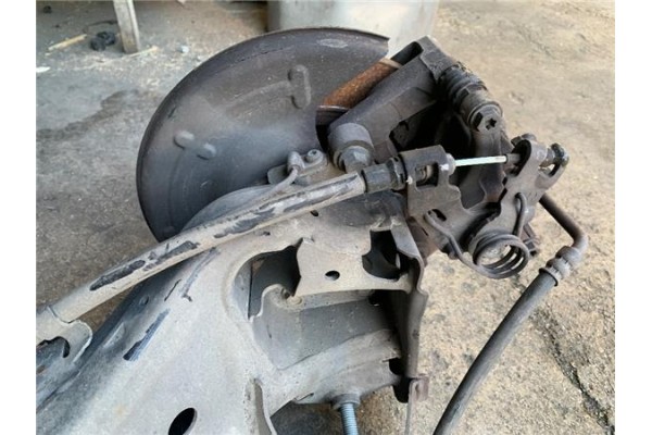Recambio de puente trasero para citroen c3 picasso 1.6 exclusive referencia OEM IAM 5148W2  