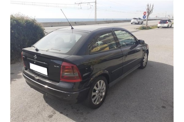 opel astra g coupe del año 2003