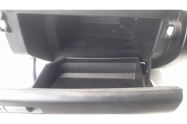 Recambio de guantera salpicadero para mazda 3 sedán (bk) 1.6 di turbo referencia OEM IAM BP4K64161  