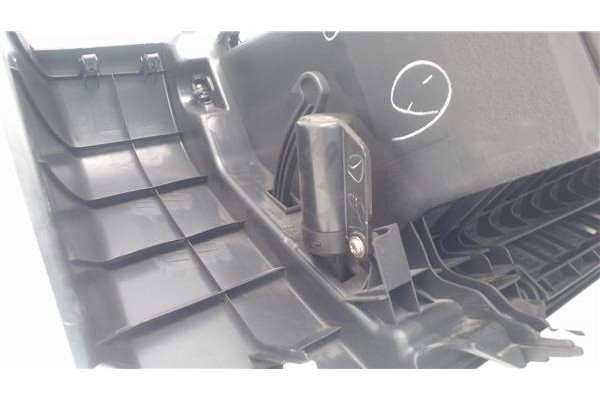 Recambio de guantera salpicadero para mazda 3 sedán (bk) 1.6 di turbo referencia OEM IAM BP4K64161  