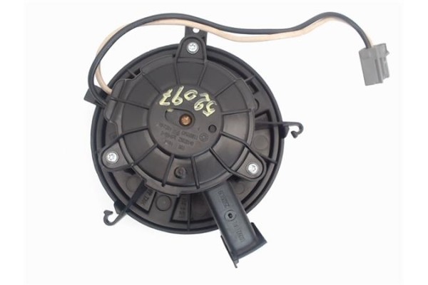 Recambio de motor calefaccion para opel astra j gtc 1.7 dtci referencia OEM IAM U0392001  