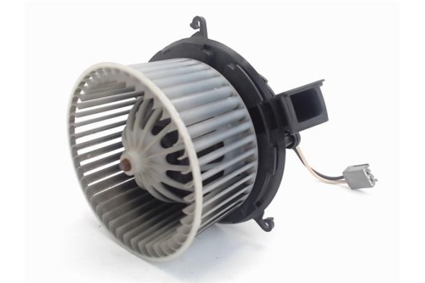 Recambio de motor calefaccion para opel astra j gtc 1.7 dtci referencia OEM IAM U0392001  
