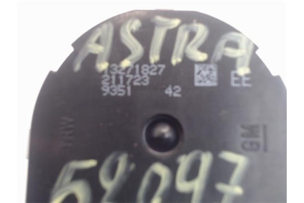 Recambio de conjunto interruptores para opel astra j gtc 1.7 dtci referencia OEM IAM 13271827  