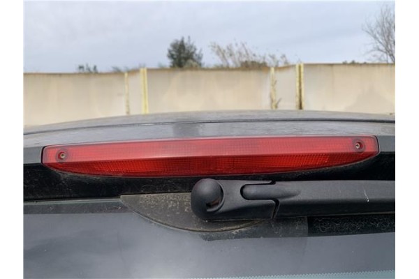 Recambio de aleron trasero para smart fortwo coupe 1.0 fortwo coupe (52kw) referencia OEM IAM A4517930288  