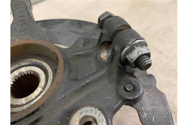 Recambio de mangueta delantero derecha para ford focus berlina (cew) 1.5 business referencia OEM IAM AV613K170 AV613K170DAC 