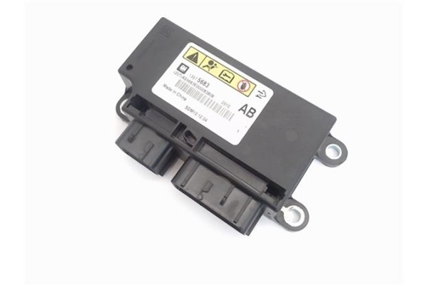 Recambio de centralita airbag para opel astra j gtc 1.7 dtci referencia OEM IAM 13575683  