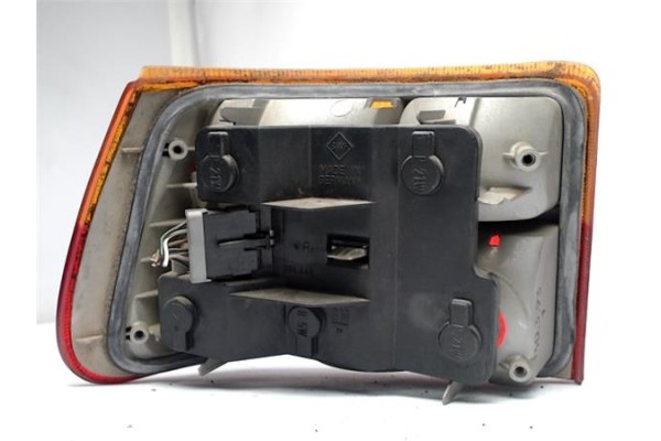 Recambio de piloto trasero derecho para opel astra f berlina 1.7 tds referencia OEM IAM 394448  