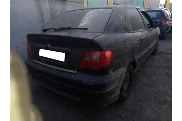 citroen xsara berlina del año 2001