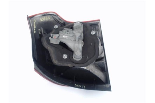 Recambio de piloto trasero derecho para toyota corolla (e12) 2.0 d-4d referencia OEM IAM 8155102300 2202263 8155113650 , TOYOTA 