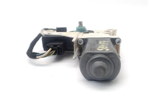 Recambio de motor elevalunas delantero izquierdo para audi a6 avant (4f5) 2.0 tdi referencia OEM IAM 4F0959801D  