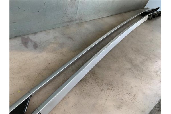 Recambio de barras de techo para citroen c5 tourer 2.0 business class referencia OEM IAM 9681135477  