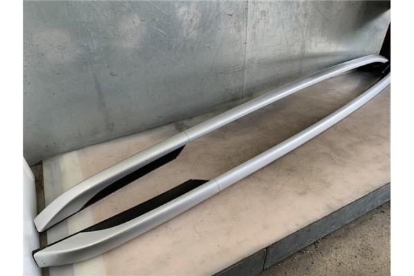 Recambio de barras de techo para citroen c5 tourer 2.0 business class referencia OEM IAM 9681135477  