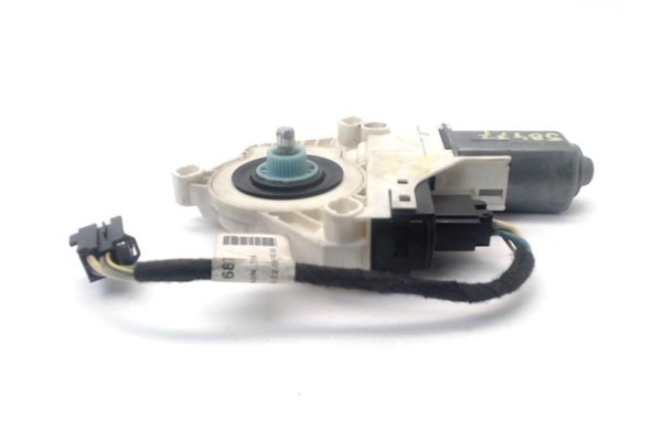 Recambio de motor elevalunas delantero izquierdo para audi a6 avant (4f5) 2.0 tdi referencia OEM IAM 4F0959801D  