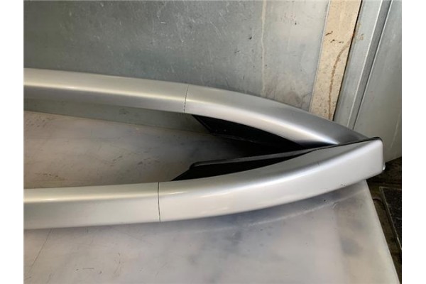 Recambio de barras de techo para citroen c5 tourer 2.0 business class referencia OEM IAM 9681135477  