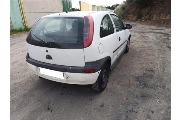 opel corsa c del año 2001