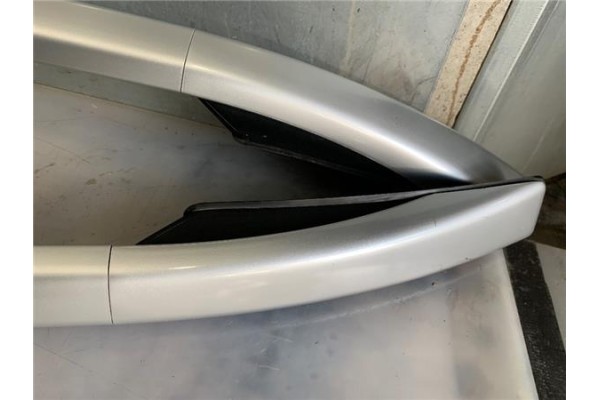 Recambio de barras de techo para citroen c5 tourer 2.0 business class referencia OEM IAM 9681135477  