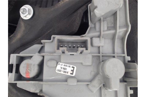 Recambio de piloto trasero derecho para toyota corolla (e12) 2.0 d-4d referencia OEM IAM 8155102300 2202263 8155113650 , TOYOTA 
