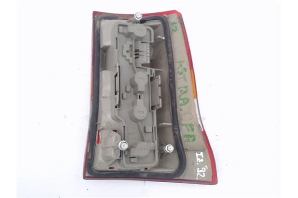 Recambio de piloto trasero izquierdo para opel astra f caravan referencia OEM IAM 6M45015  