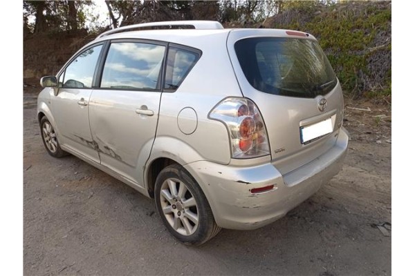 toyota corolla verso (r1) del año 2005