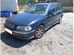 volvo v40 familiar del año 1997
