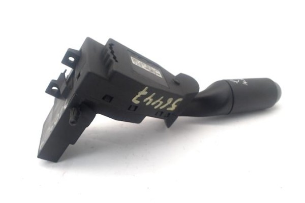 Recambio de mando limpiaparabrisas para smart fortwo coupe 0.8 fortwo coupe cdi (33kw) (451.300) referencia OEM IAM A4515450410 