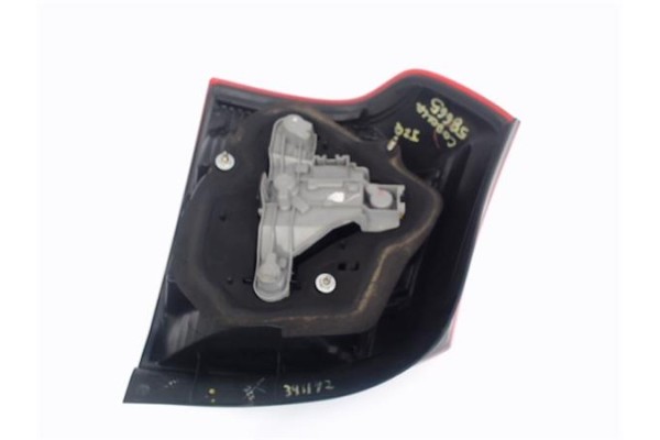 Recambio de piloto trasero izquierdo para toyota corolla (e12) 2.0 d-4d referencia OEM IAM 8156102300 2201263 8156113620 , TOYOT